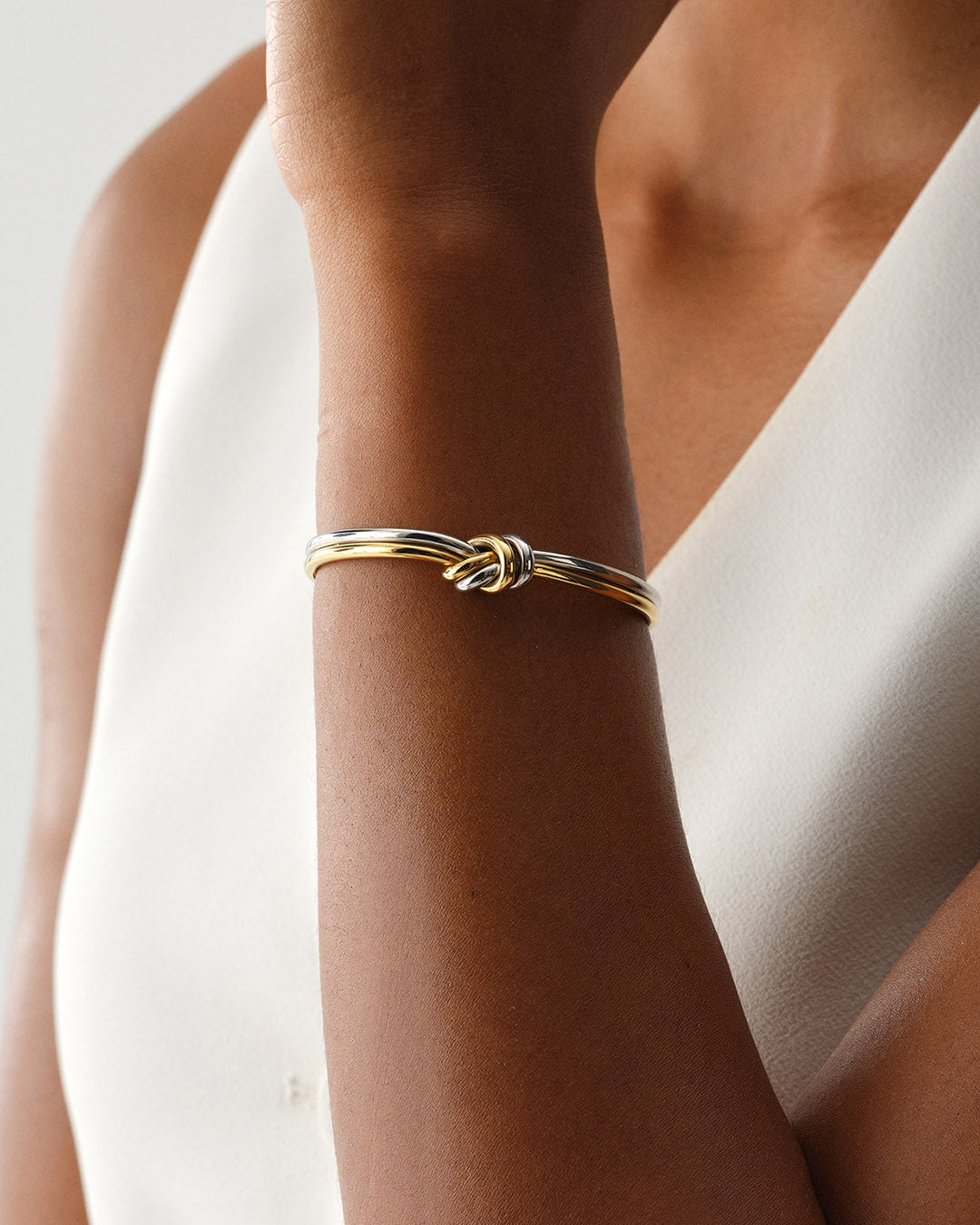Dual Knot Bangle Polished | Waldor & Co. Bracelets – WALDOR & CO.
